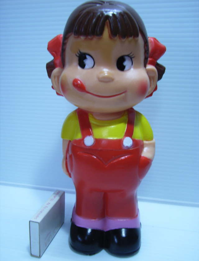 希少☆不二家 ペコちゃん ハードセル 人形 貯金箱 20．3cm 
