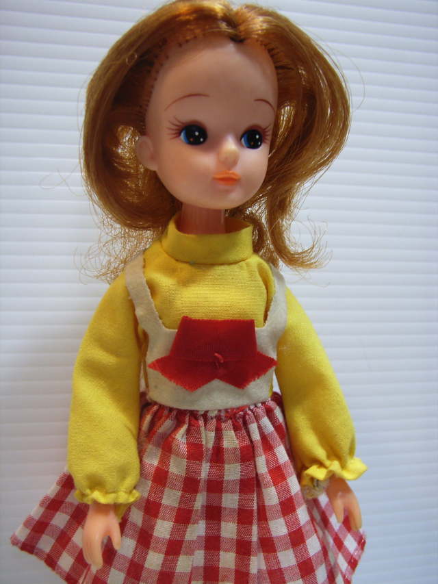１９８２年☆３代目 タカラ リカちゃん 人形 ２１．５ｃｍ 当時物 JAPAN 現状 【TO2681】
